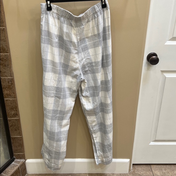 H&M Plaid Pjs - Picture 6 of 7